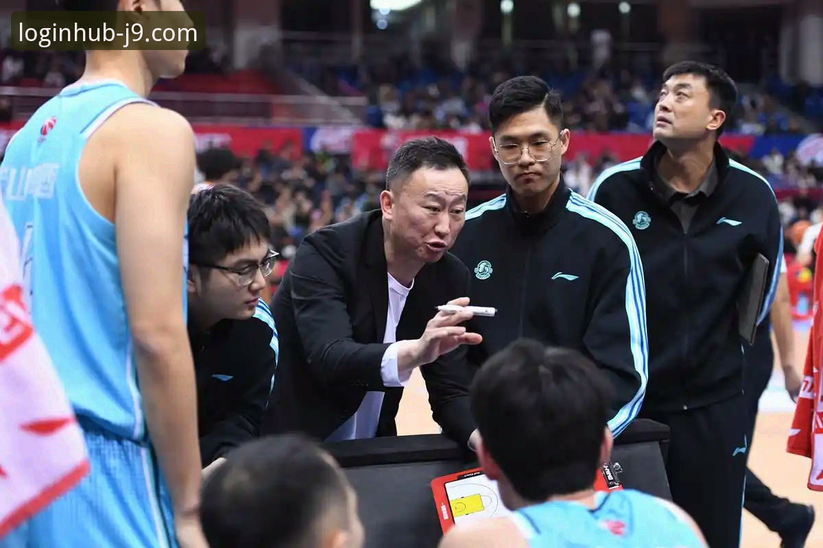 J9最新版本怎么样 CBA季后赛山西横扫青岛晋级八强深度分析:从九游会J9平台视角解读团队篮球的力量